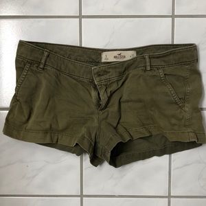 Army green Hollister shorts size 5